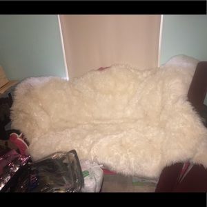 Faux fur rug